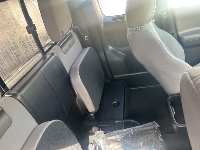 Used 2022 Toyota Tacoma SR image 12