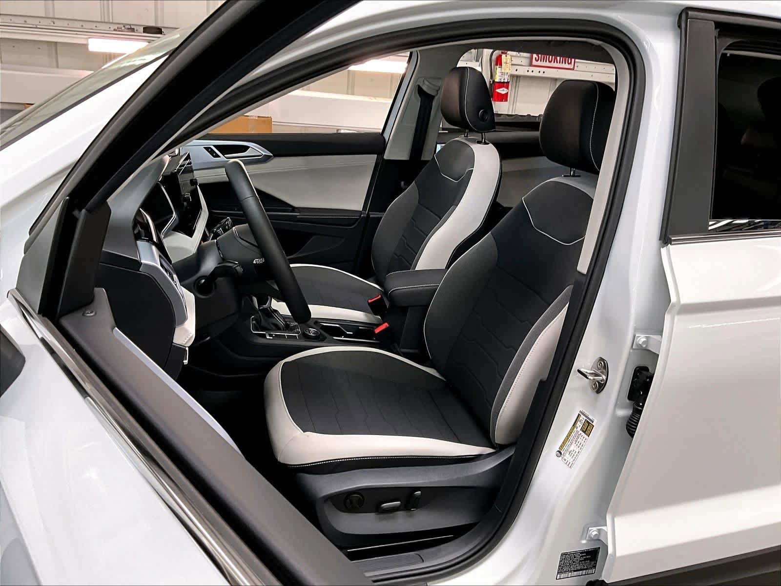 New 2026 Volkswagen Taos SE AWD/4WD image 11