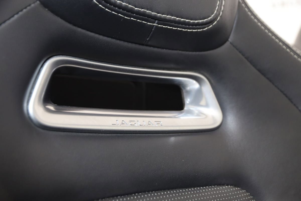 Used 2018 Jaguar F-TYPE R-Dynamic RWD image 14