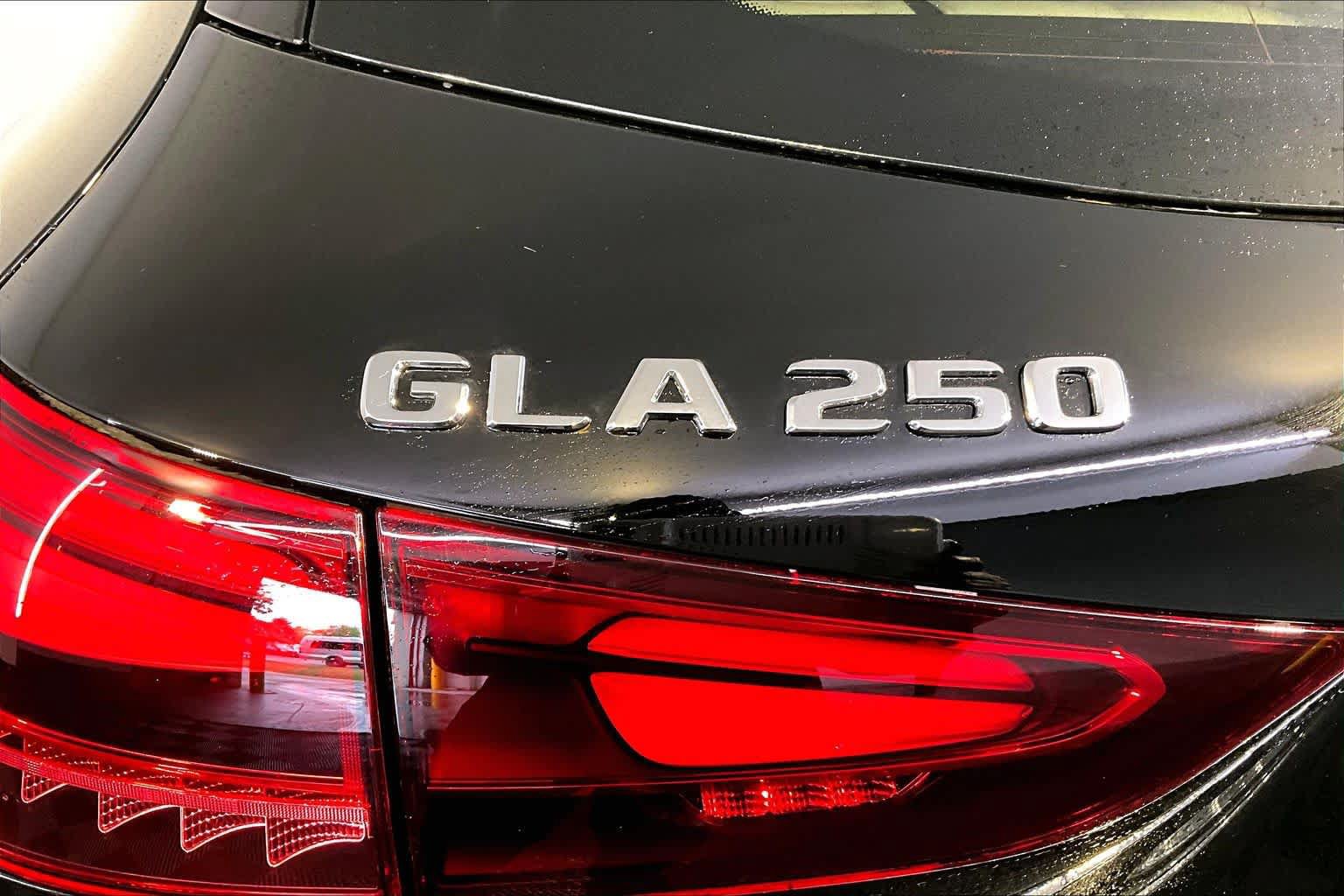 New 2026 Mercedes-Benz GLA 250 4MATIC image 6
