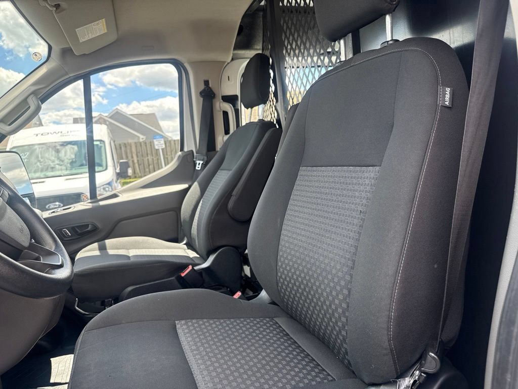 Used 2023 Ford Transit 250 Low Roof w/ Exterior Upgrade Package RWD image 6