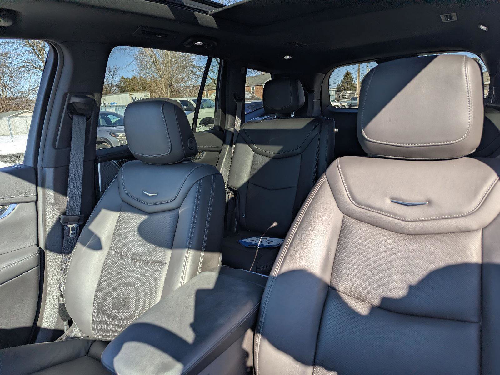 Used 2023 Cadillac XT6 Sport image 25