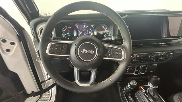 Used 2024 Jeep Wrangler Unlimited Sahara w/ Safety Group AWD/4WD image 14