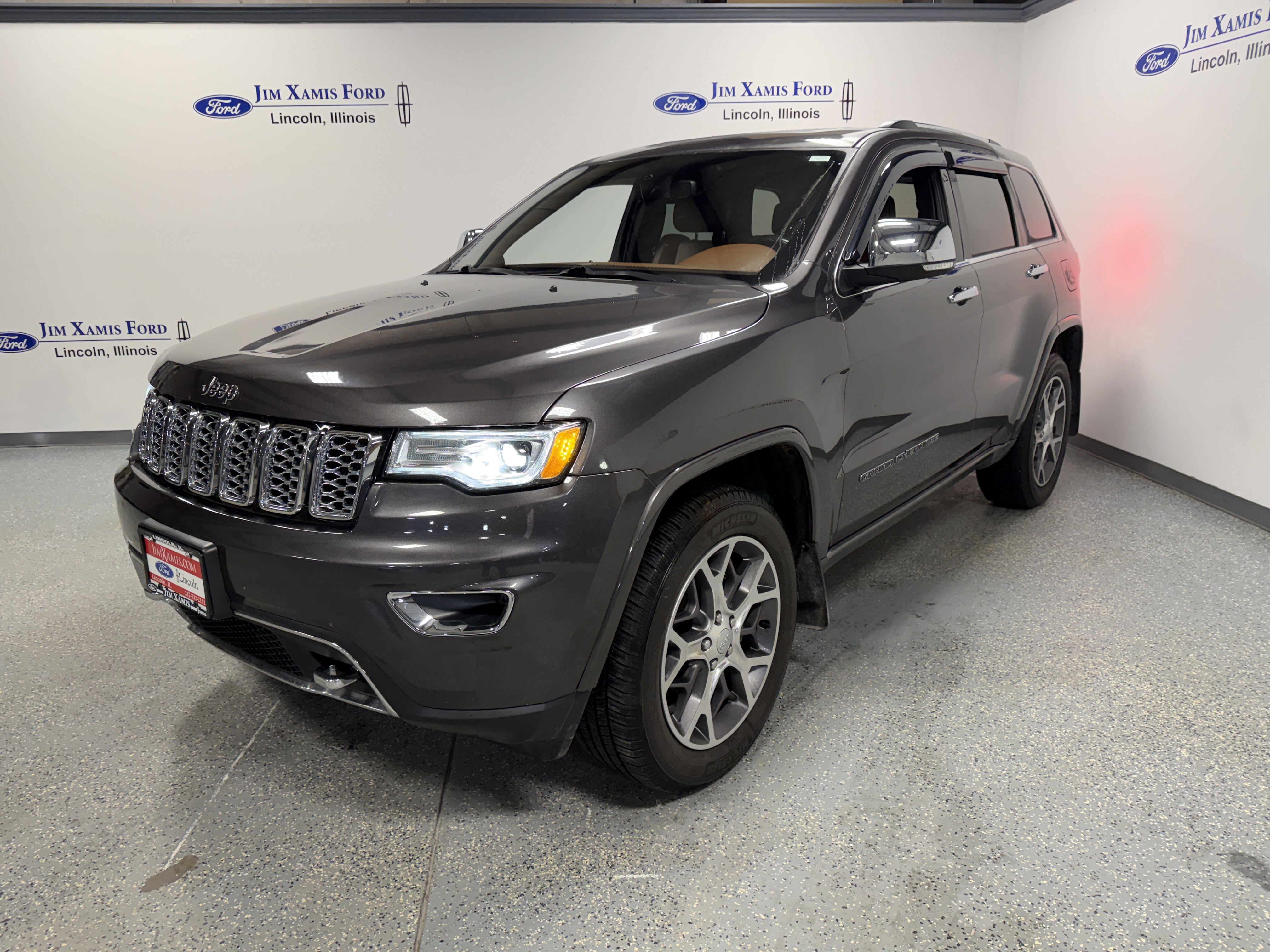 Used 2020 Jeep Grand Cherokee Overland image 3