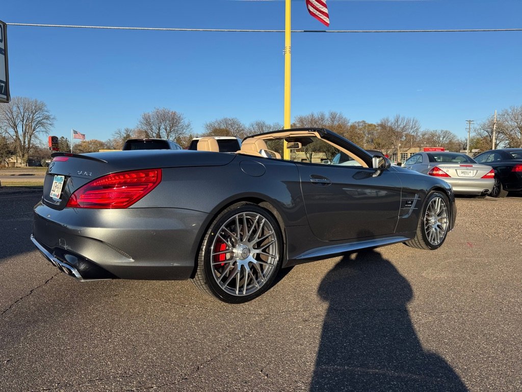 Used 2017 Mercedes-Benz SL 63 AMG image 4