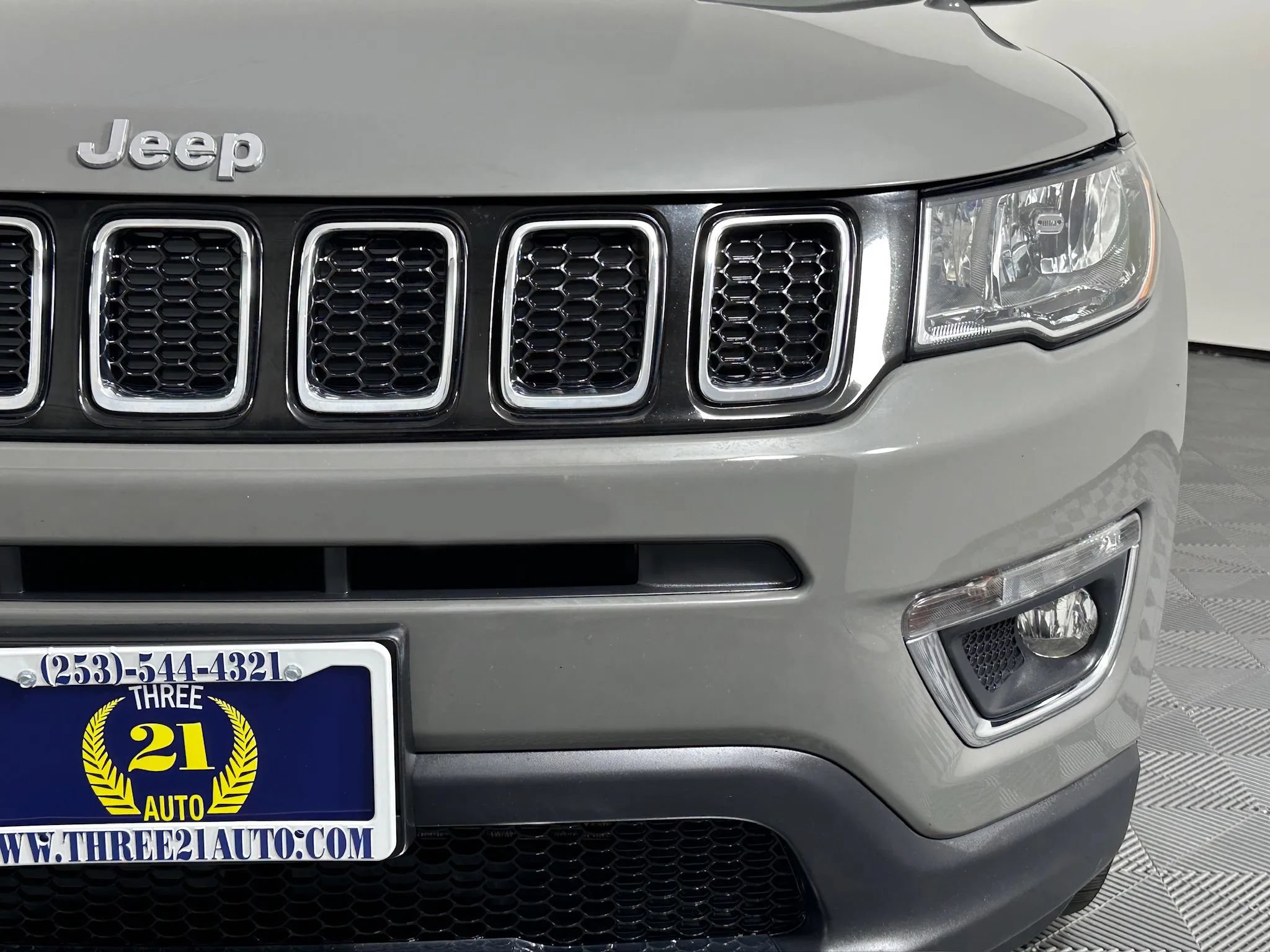 Used 2020 Jeep Compass Limited AWD/4WD image 5