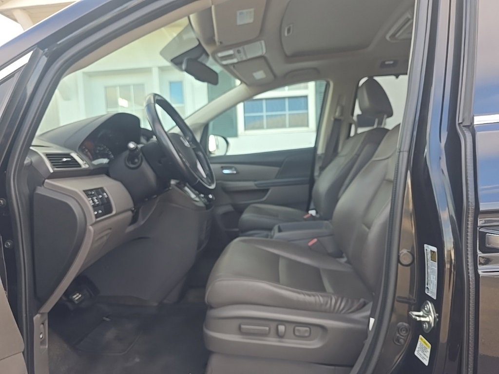 Used 2015 Honda Odyssey Touring image 13