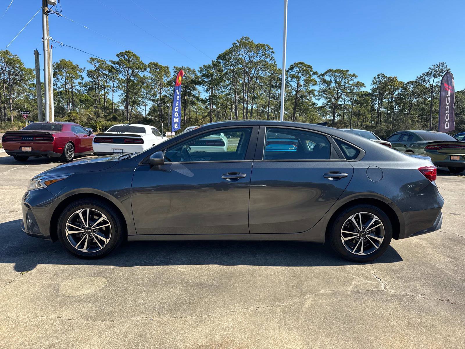 Used 2024 Kia Forte LXS image 6