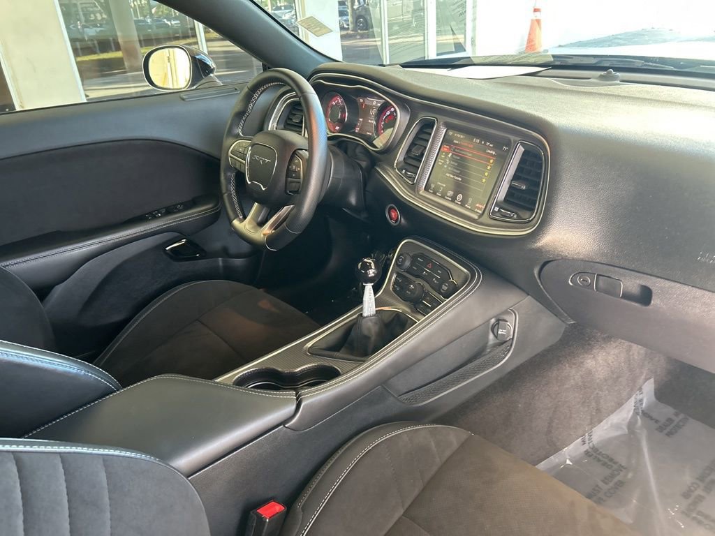 Used 2015 Dodge Challenger SRT Hellcat image 24
