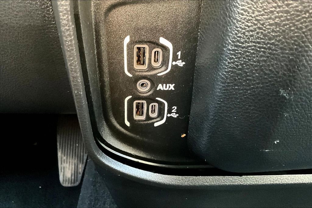Used 2019 RAM 3500 Big Horn AWD/4WD image 16