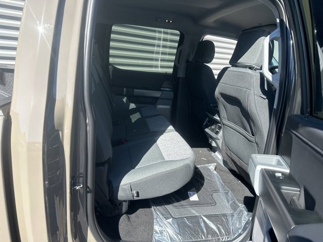 New 2026 Ford F250 XLT w/ XLT Premium Package image 31