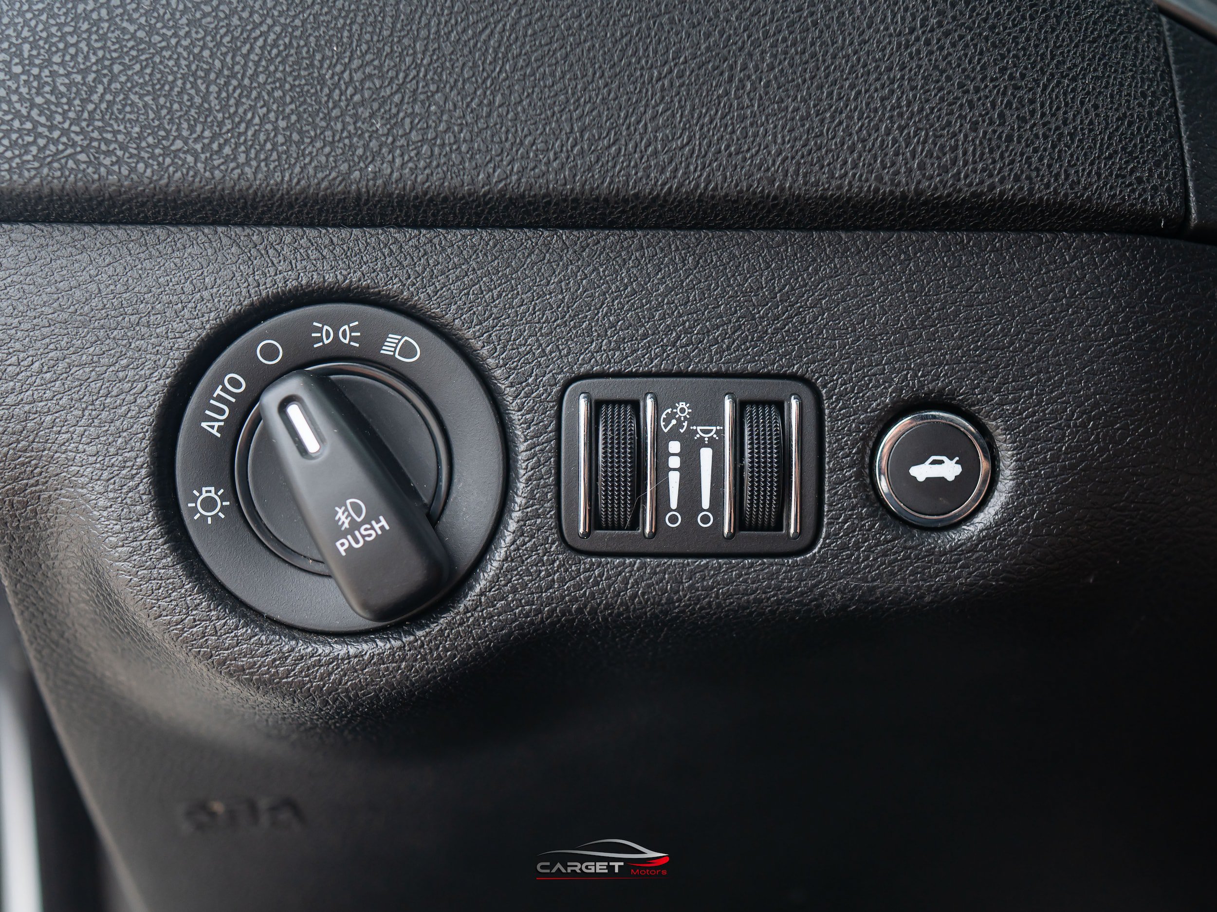 Used 2019 Dodge Charger Scat Pack RWD image 32