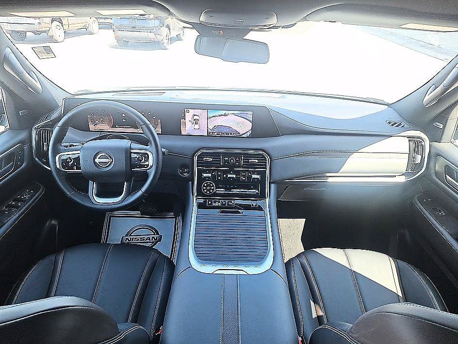 Used 2025 Nissan Armada SL AWD/4WD image 19