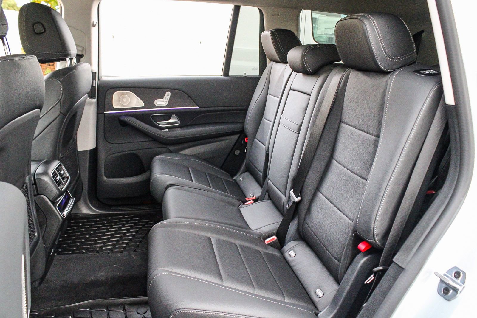 New 2026 Mercedes-Benz GLS 450 4MATIC image 18