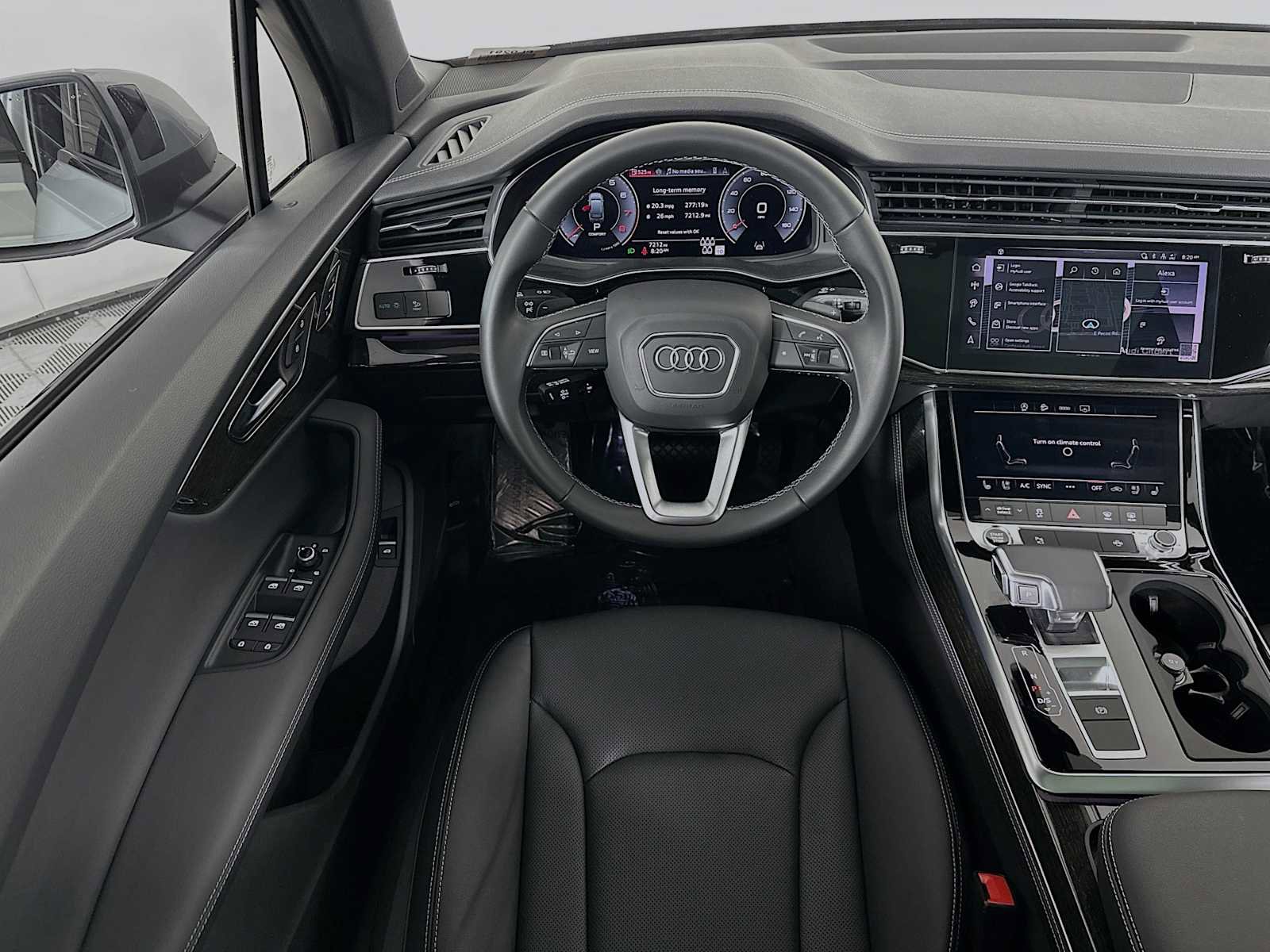 Used 2025 Audi Q7 Premium Plus w/ Premium Plus Package image 21