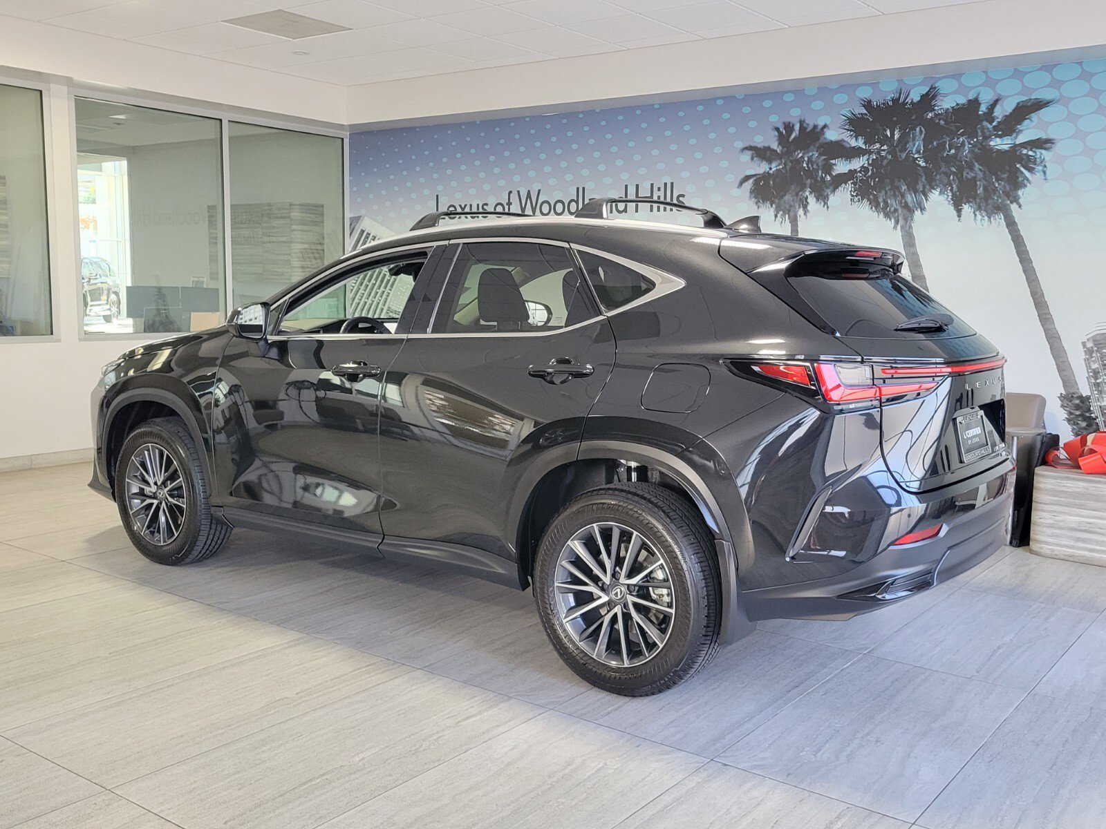 Used 2025 Lexus NX 350h AWD w/ Premium Package image 3