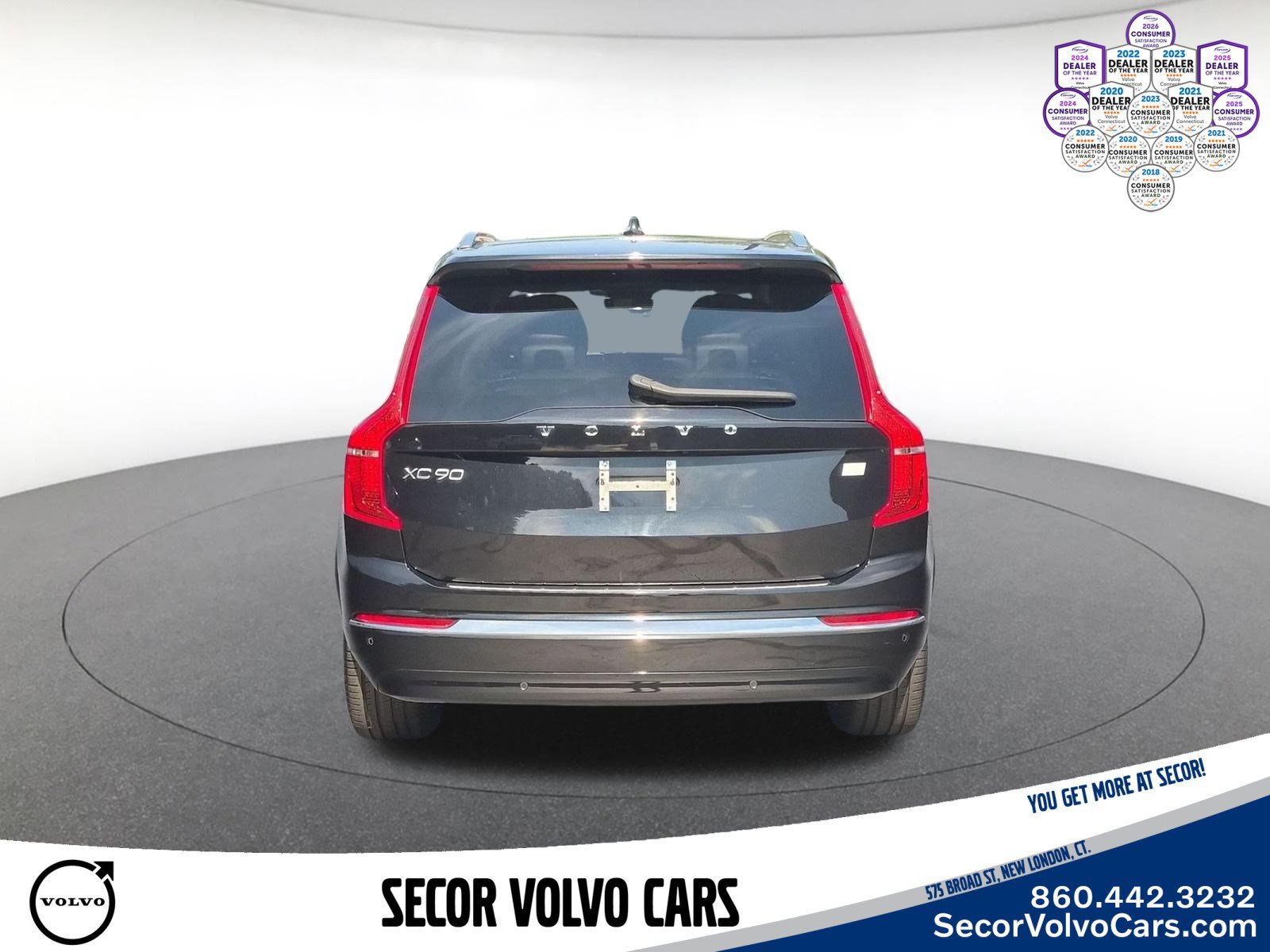 Certified 2024 Volvo XC90 T8 Plus w/ Protection Package Premier AWD/4WD image 8