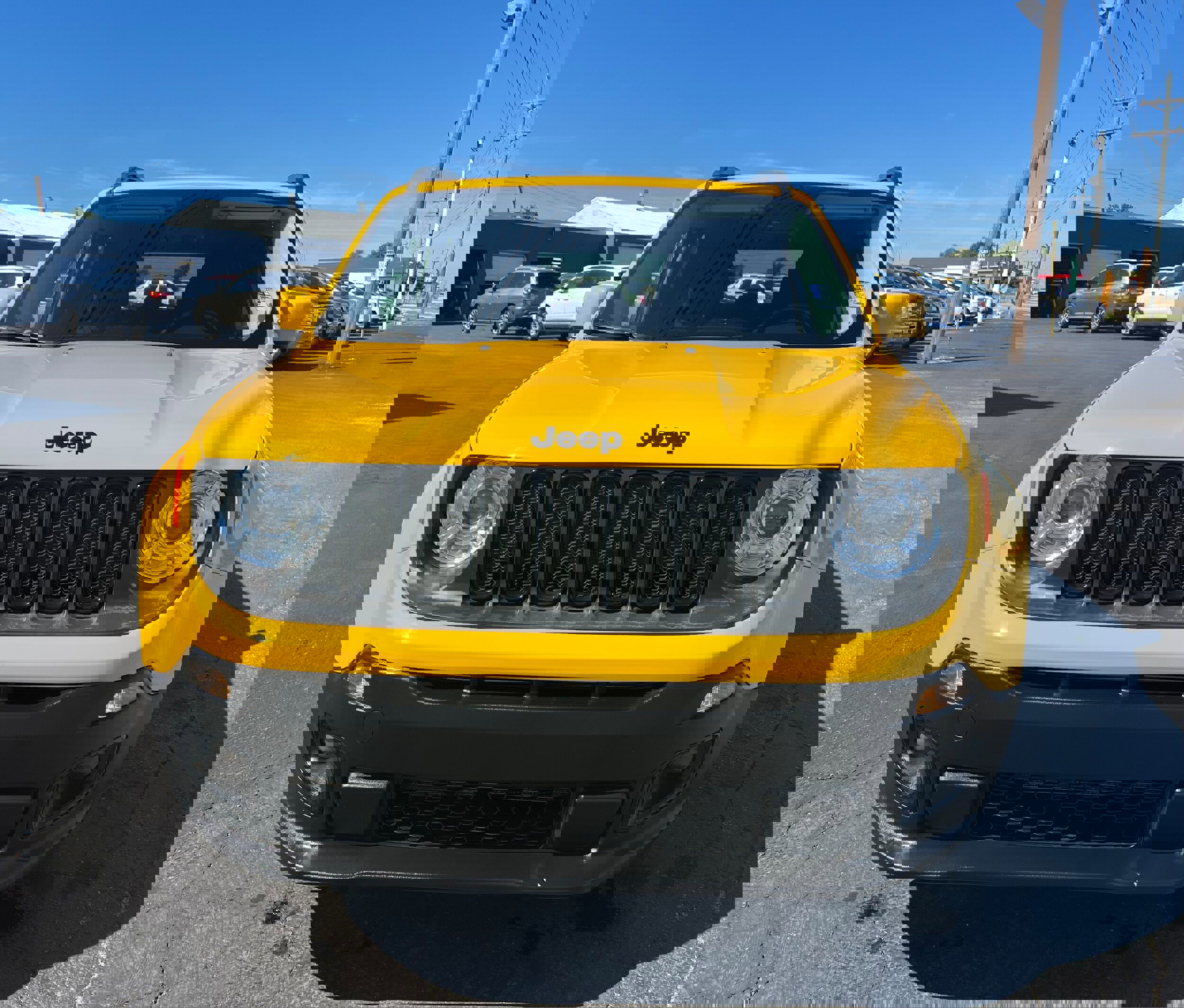 Used 2017 Jeep Renegade Altitude image 2