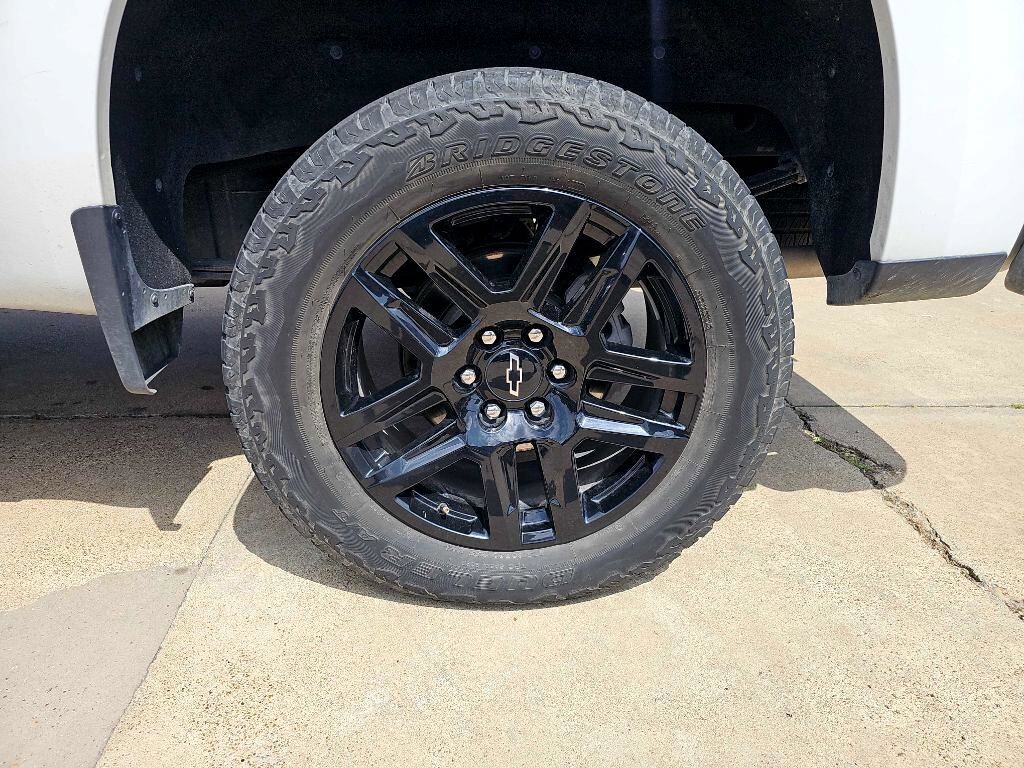 Used 2022 Chevrolet Silverado 1500 LT Trail Boss w/ LT Trail Boss Premium Package image 9