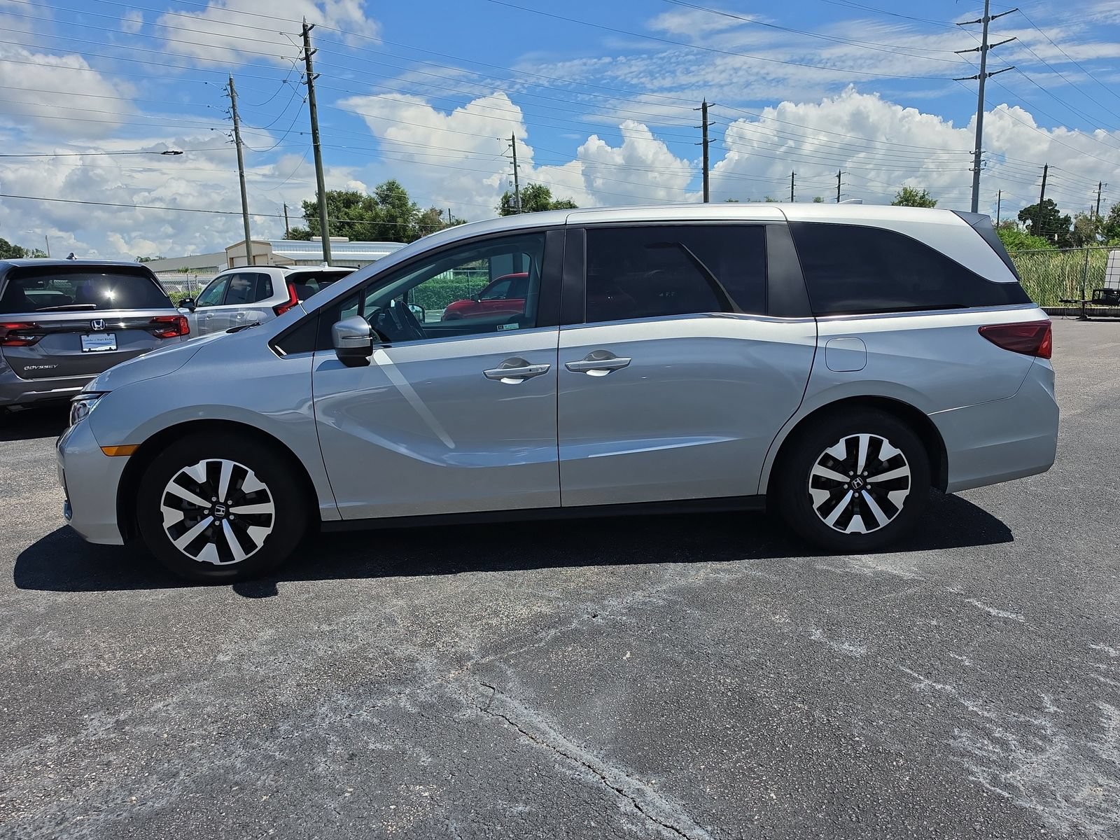 Used 2025 Honda Odyssey EX-L image 8
