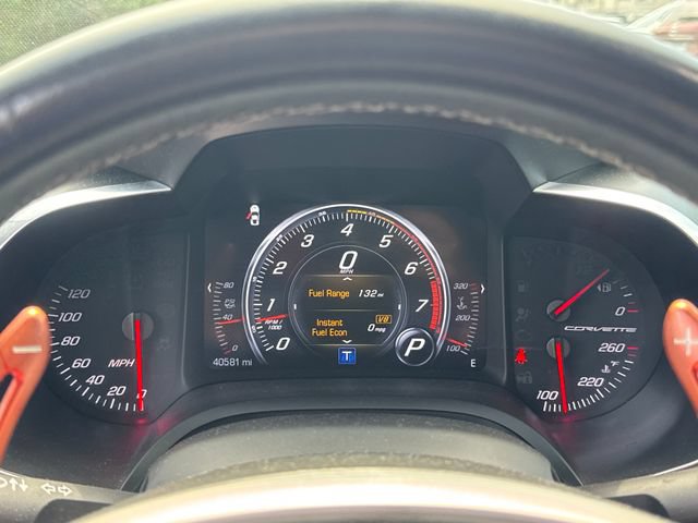 Used 2019 Chevrolet Corvette Stingray Coupe w/ 1LT RWD image 16