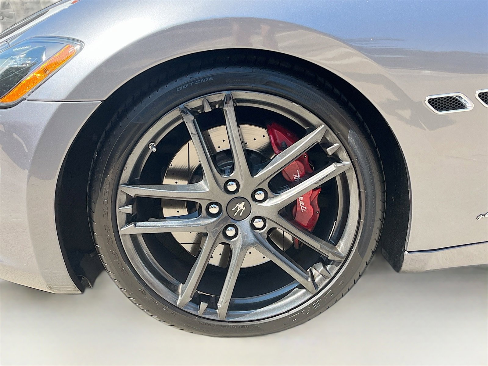 Used 2017 Maserati GranTurismo Sport image 30