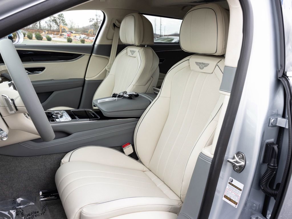 New 2026 Bentley Flying Spur Plug-In Hybrid AWD/4WD image 31