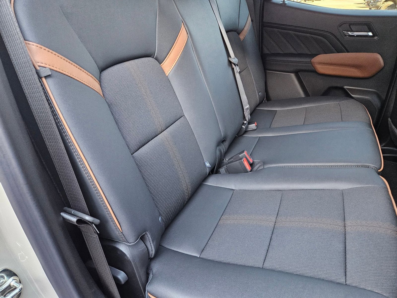 New 2026 GMC Canyon AT4 AWD/4WD image 26