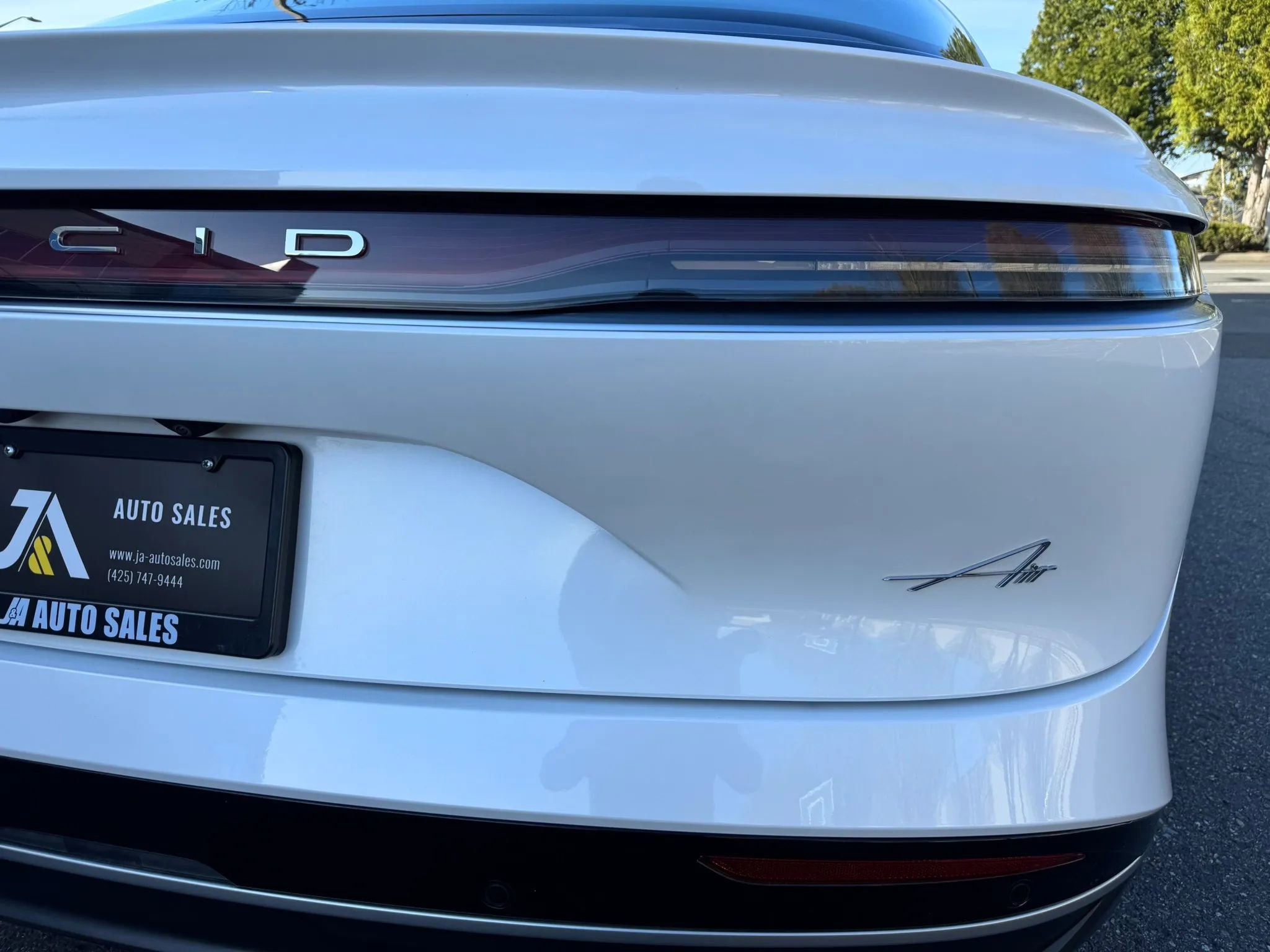 Used 2023 Lucid Air Pure image 16