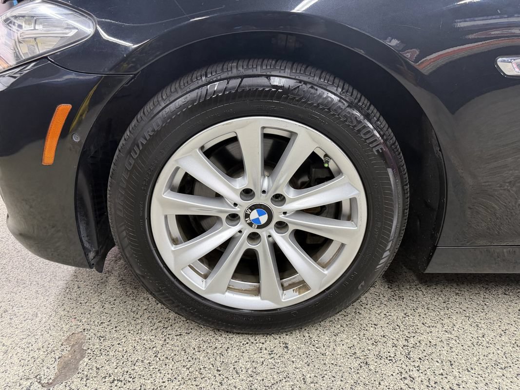 Used 2015 BMW 528i xDrive Sedan AWD/4WD image 39