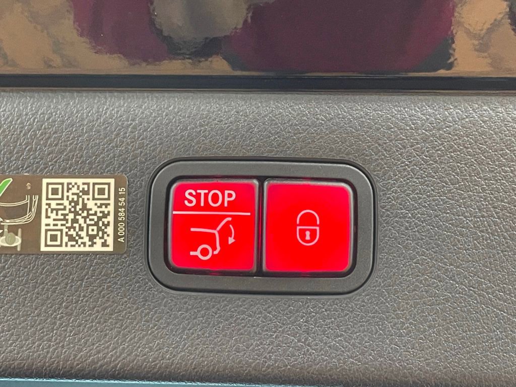 Used 2022 Mercedes-Benz EQS 580 4MATIC Sedan image 20