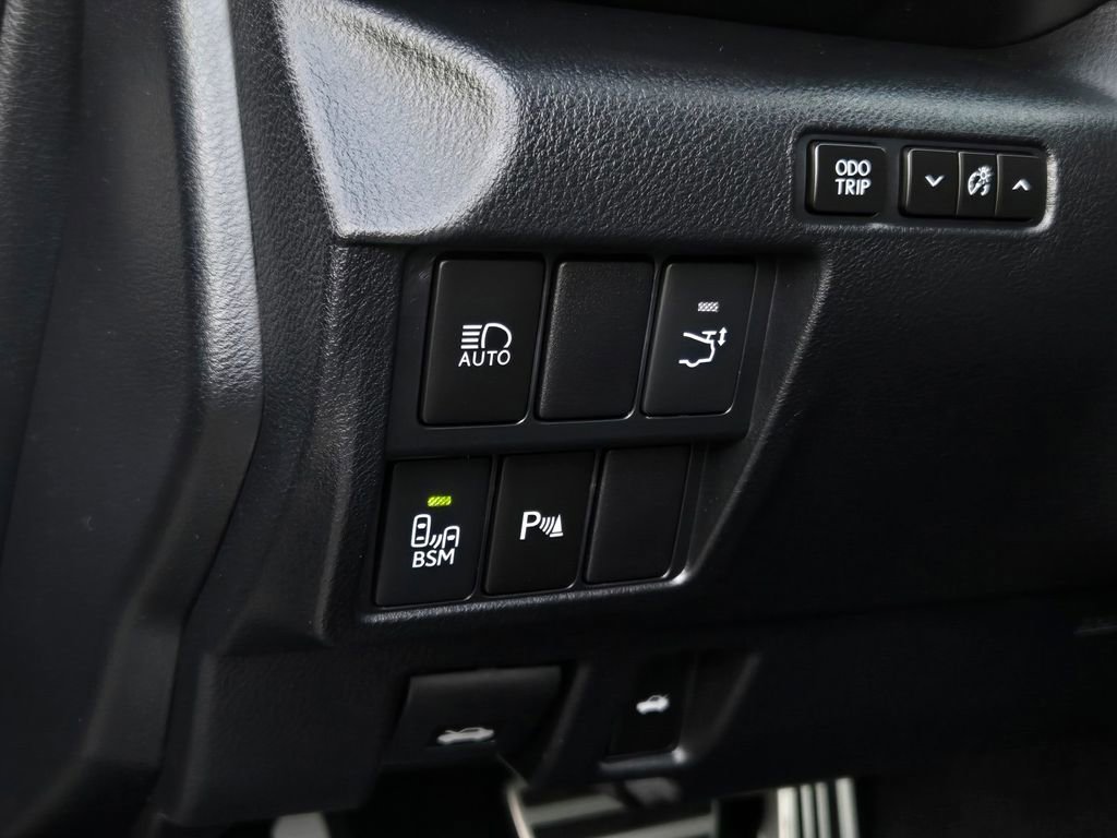 Used 2020 Lexus RC F w/ Premium Package image 17