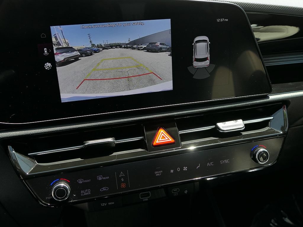 Used 2024 Kia Niro EX Touring FWD image 19