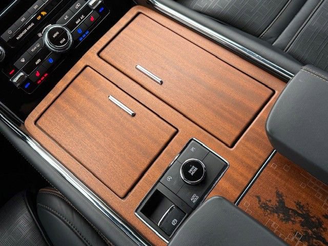 Used 2024 Lincoln Navigator Black Label image 29