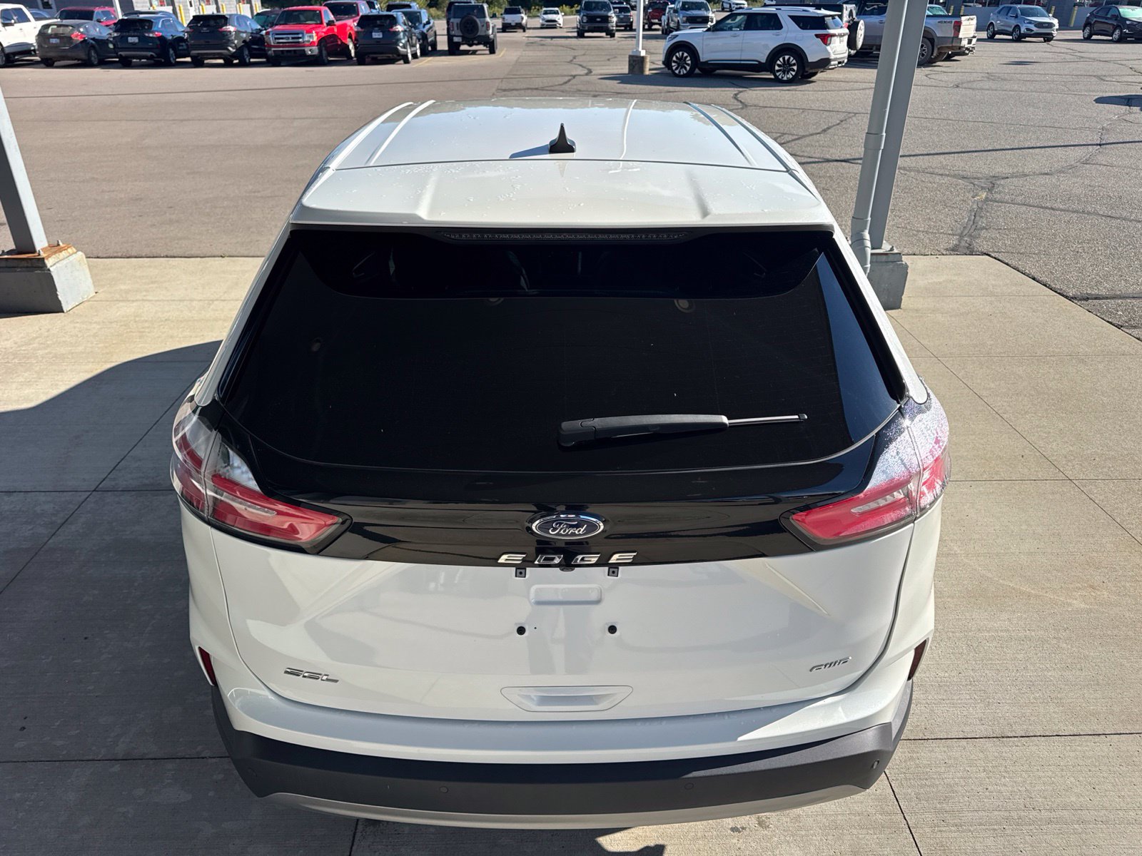 Certified 2024 Ford Edge SEL w/ Convenience Package AWD/4WD image 7