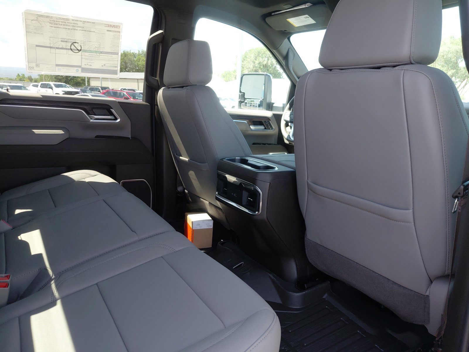 New 2026 GMC Sierra 3500 SLT AWD/4WD image 29