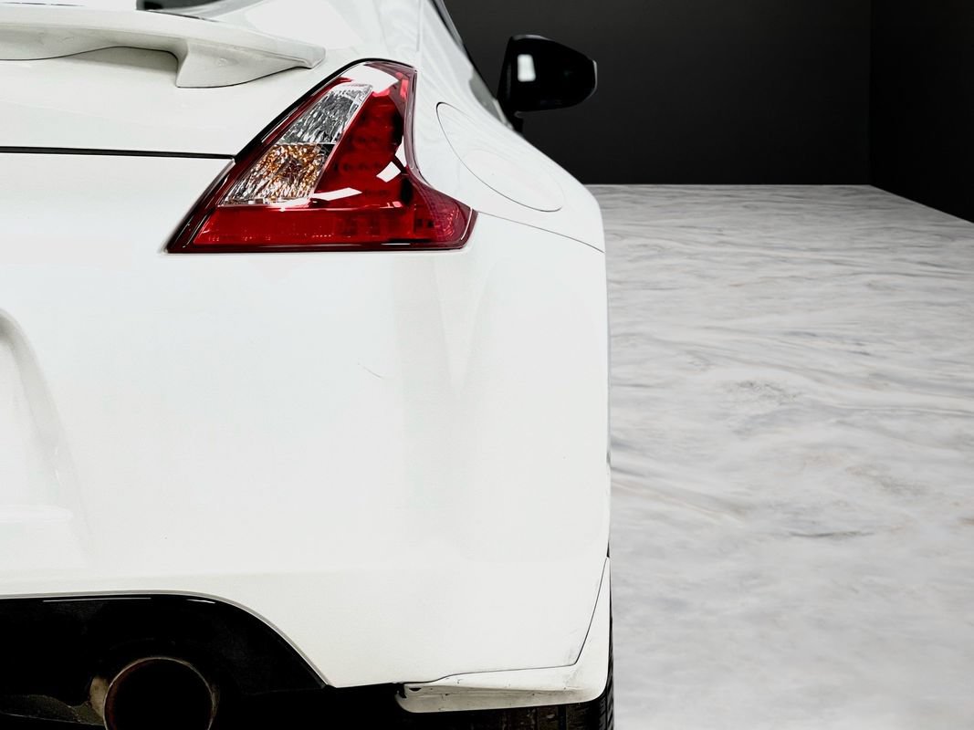 Used 2020 Nissan 370Z Coupe RWD image 28