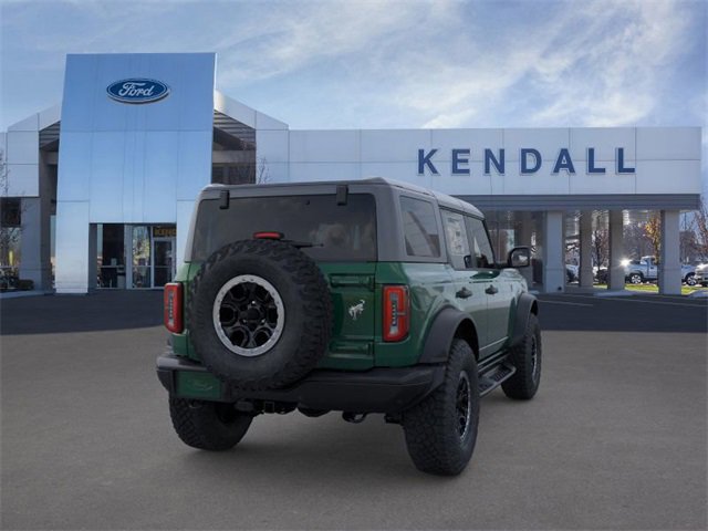 Used 2025 Ford Bronco Badlands image 8