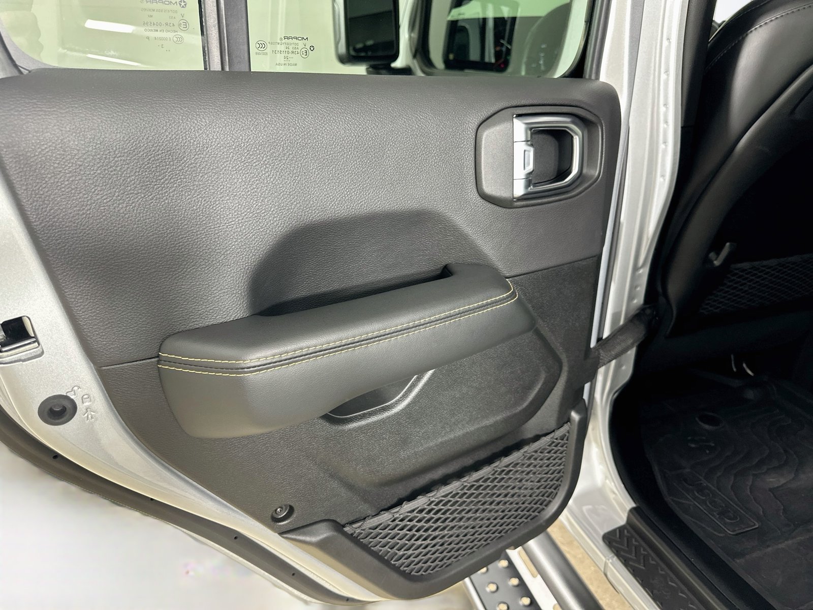 Used 2024 Jeep Wrangler Unlimited Rubicon 392 AWD/4WD image 36