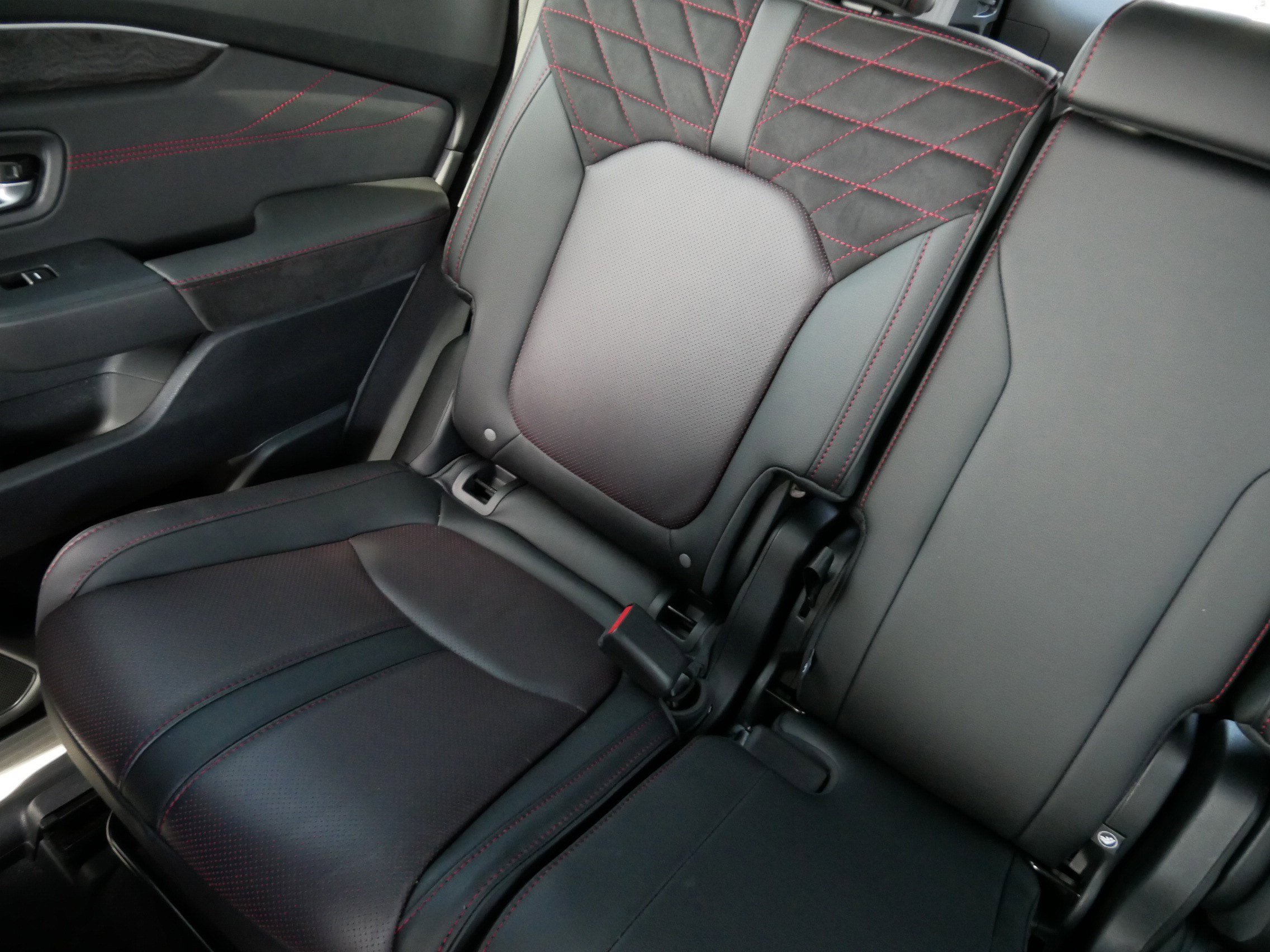 Certified 2026 Honda Pilot Black Edition image 12