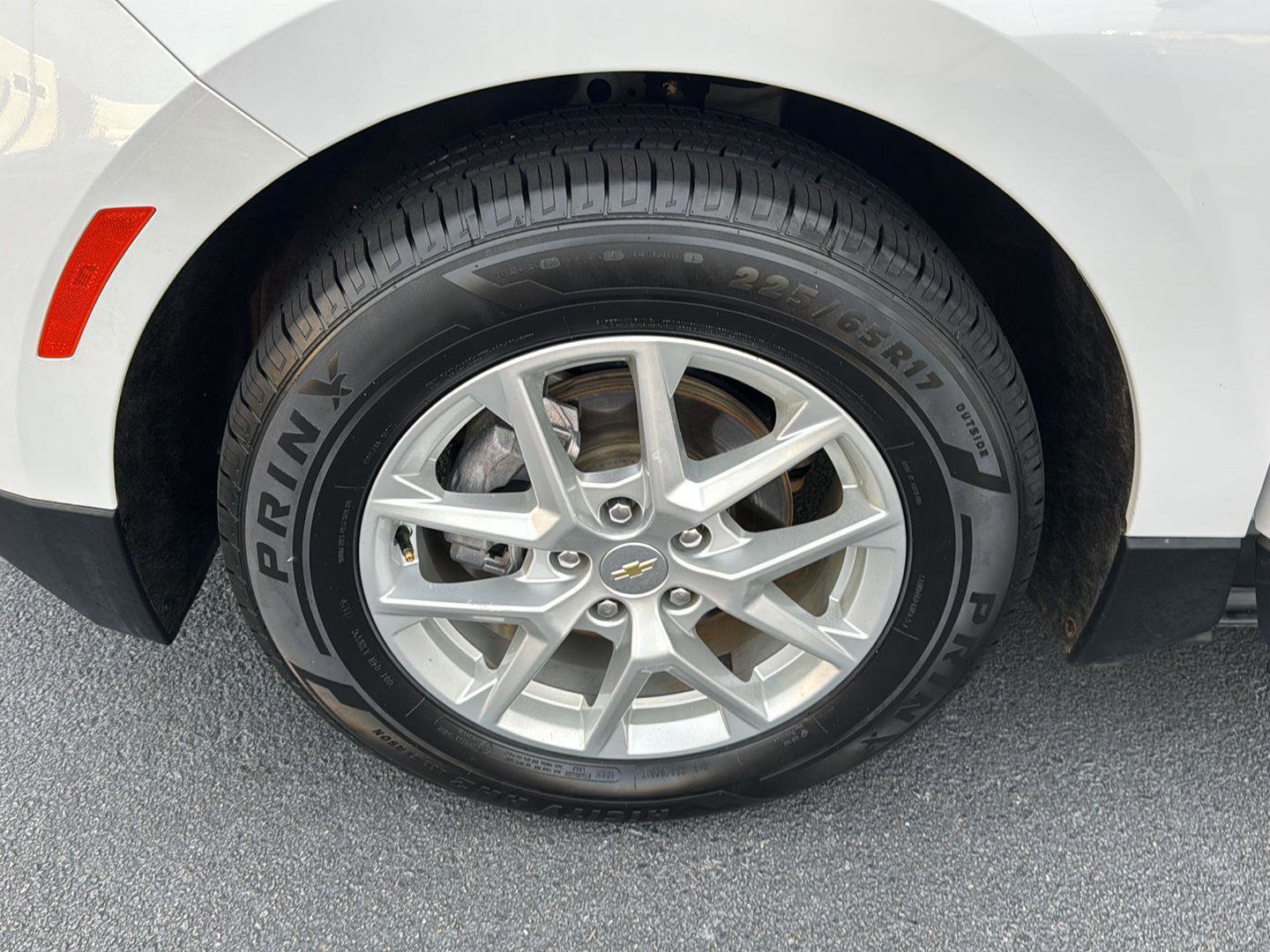 Used 2022 Chevrolet Equinox LT image 30