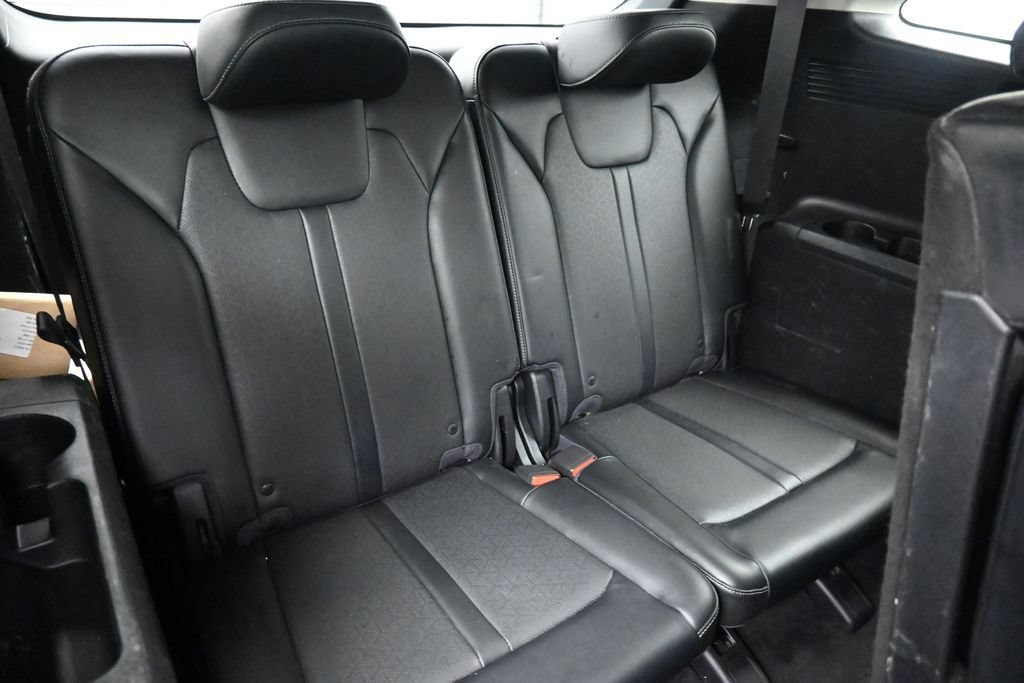 Used 2021 Kia Sorento S w/ Panoramic Sunroof Package AWD/4WD image 24