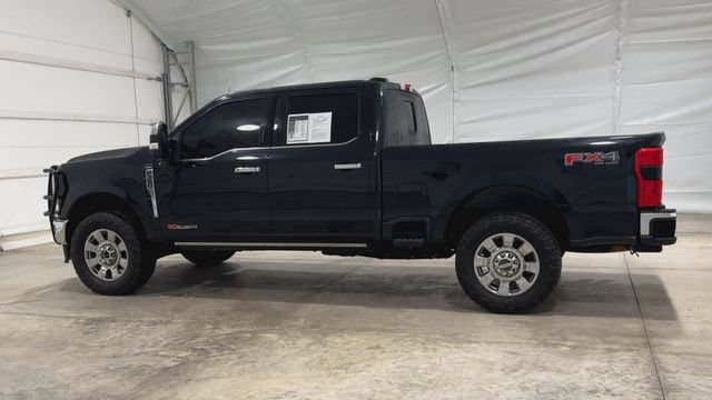 Used 2023 Ford F350 Lariat w/ Lariat Ultimate Package AWD/4WD image 2