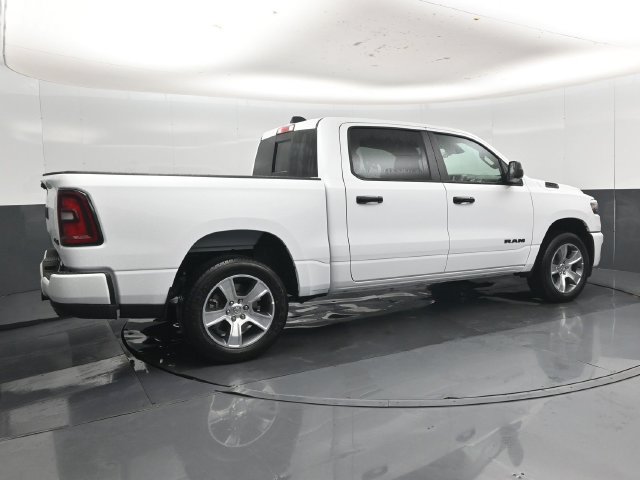 New 2027 RAM 1500 Express AWD/4WD image 33