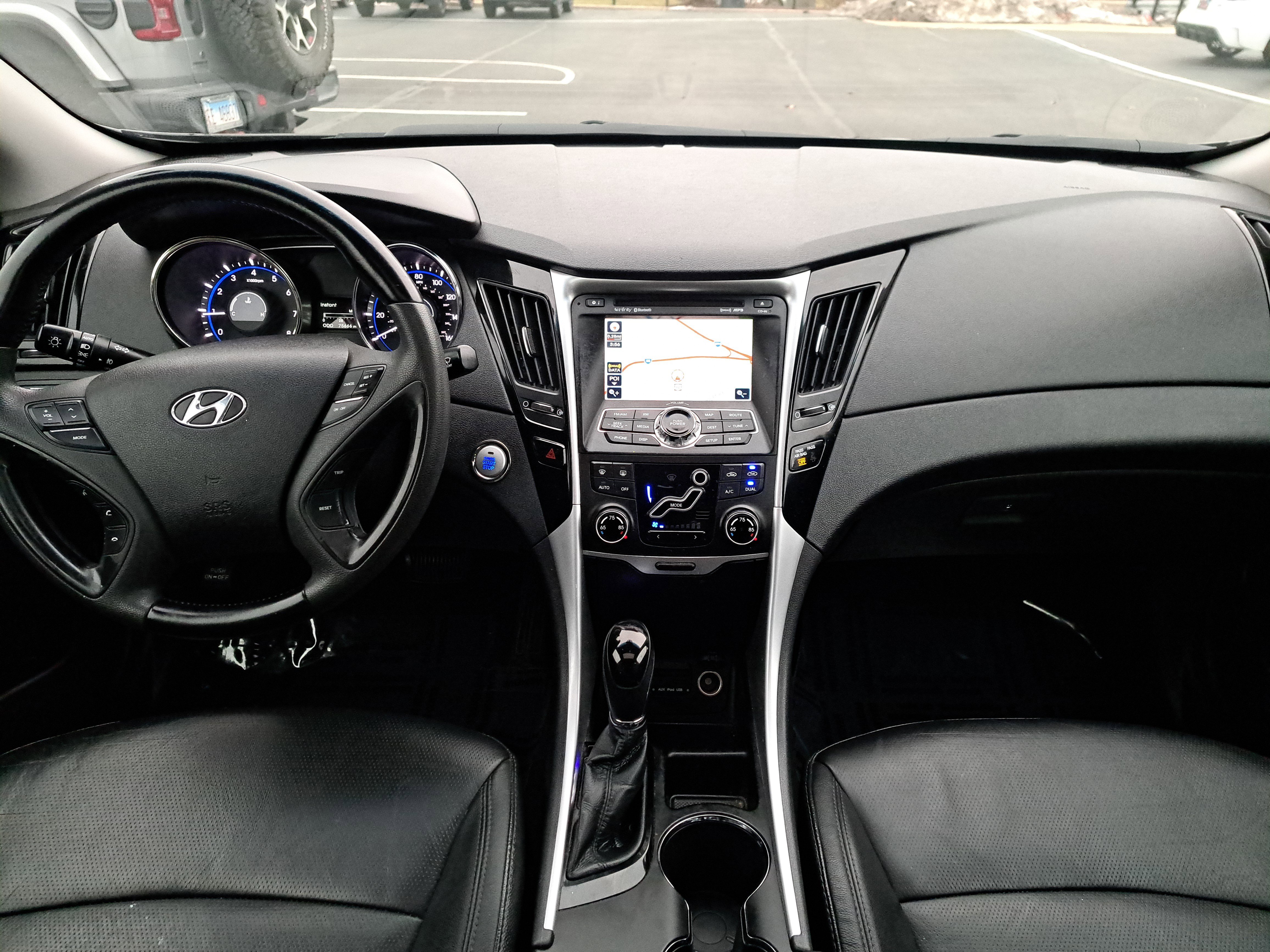 Used 2011 Hyundai Sonata Limited w/ Navigation Pkg 5 image 14