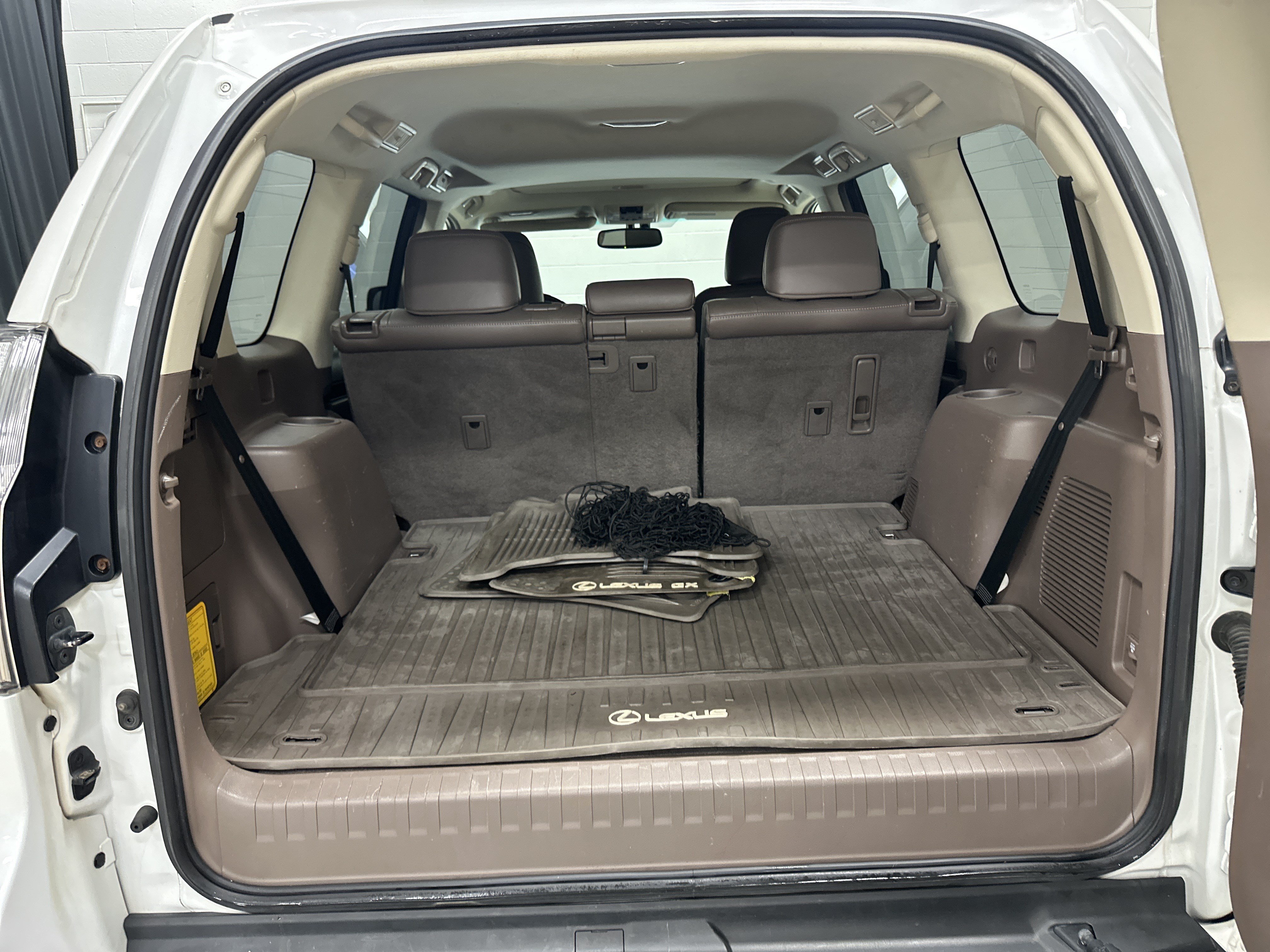 Used 2016 Lexus GX 460 w/ Premium Package AWD/4WD image 33