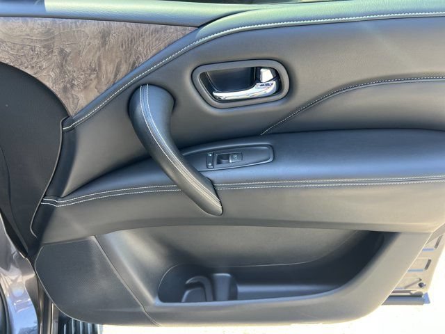 Used 2023 INFINITI QX80 Premium Select w/ Cargo Package RWD image 16