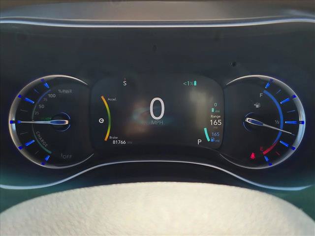 Used 2020 Chrysler Pacifica Limited w/ Advanced Safetytec Group FWD image 10
