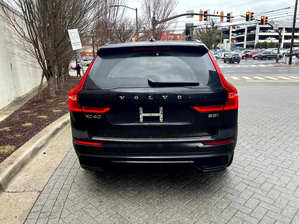Used 2025 Volvo XC60 B5 Ultra w/ Protection Package Premier image 5