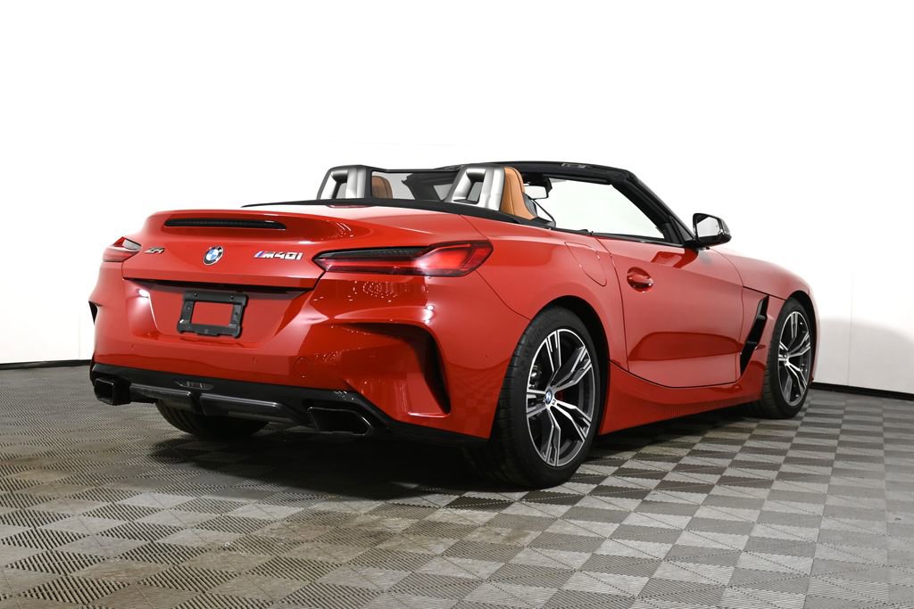 Used 2025 BMW Z4 M40i w/ Premium Package image 15